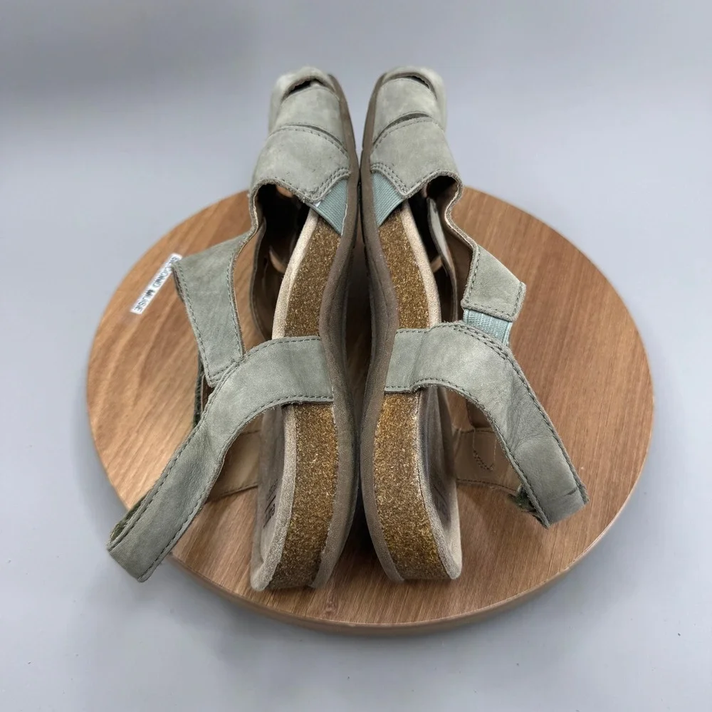 Earth Origins Birdine Sandals 8.5 Wide Sage Green Leather Boho Comfort Slingback